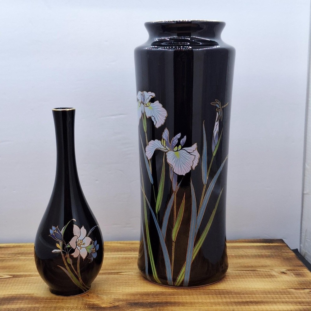 X2 Black Vase Yamaji Japan Gold Trim Lavender &‎ White Flowers 11" 7" Set